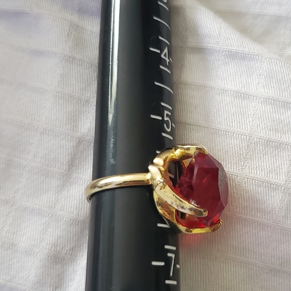 Ring - Picture 2 of 10